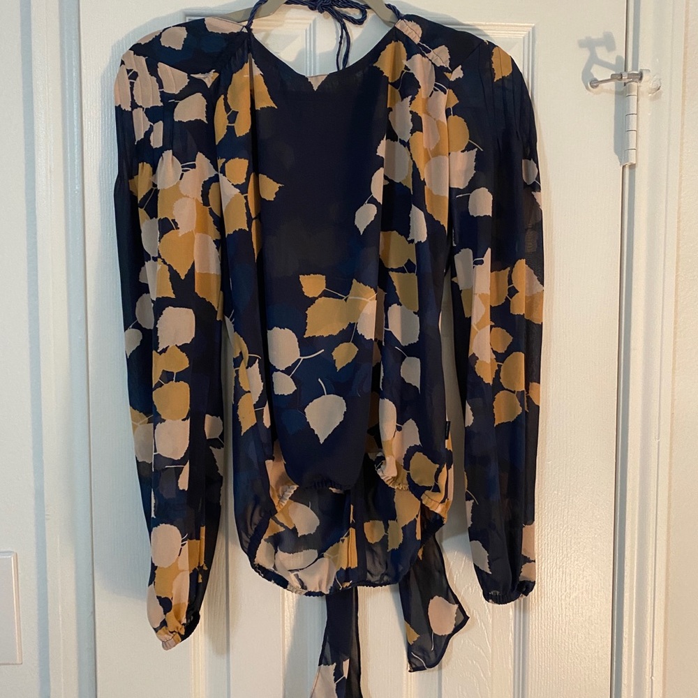 Wesc blue floral drop sleeve backless top